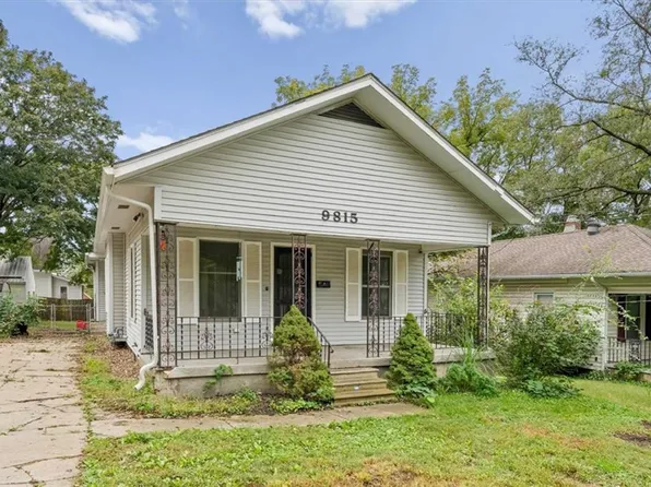9815 E 9th St S, Independence, MO 64053