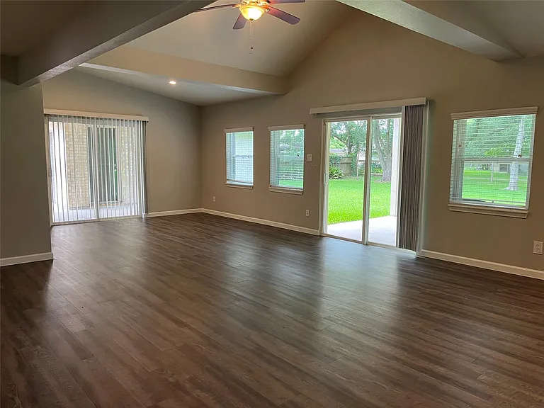 304 S Shadowbend Ave — Photo 14