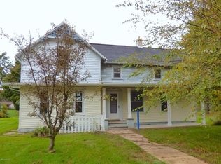 301 Jakway Ave, Benton Harbor, MI 49022