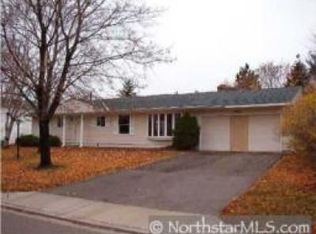 2000 Yellowstone Trl N, Brooklyn Park, MN 55444