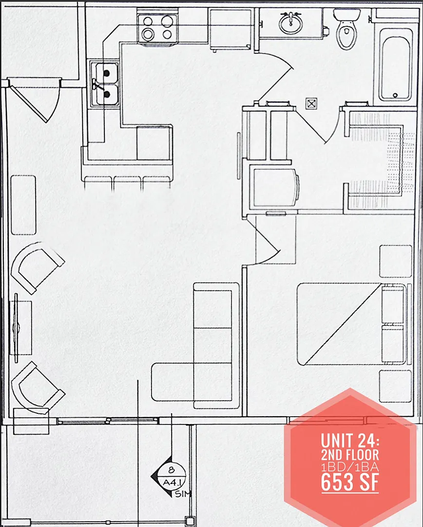 1 BD 1 BA 2nd Floor w/ woods view — Photo 4