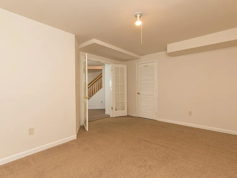 7011 Fieldhurst Ct — Photo 9