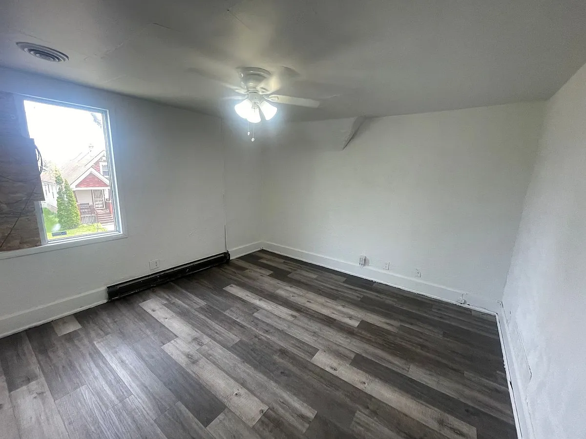 Building Photo - 4661-4661A N 38th St. (Duplex)