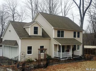 903 Old Post Rd, Esopus, NY 12561