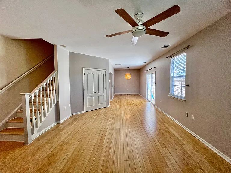 4581 Duffy Dr — Photo 3