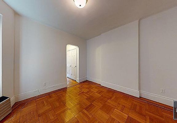 4th image of 210 E 87th St APT 3B