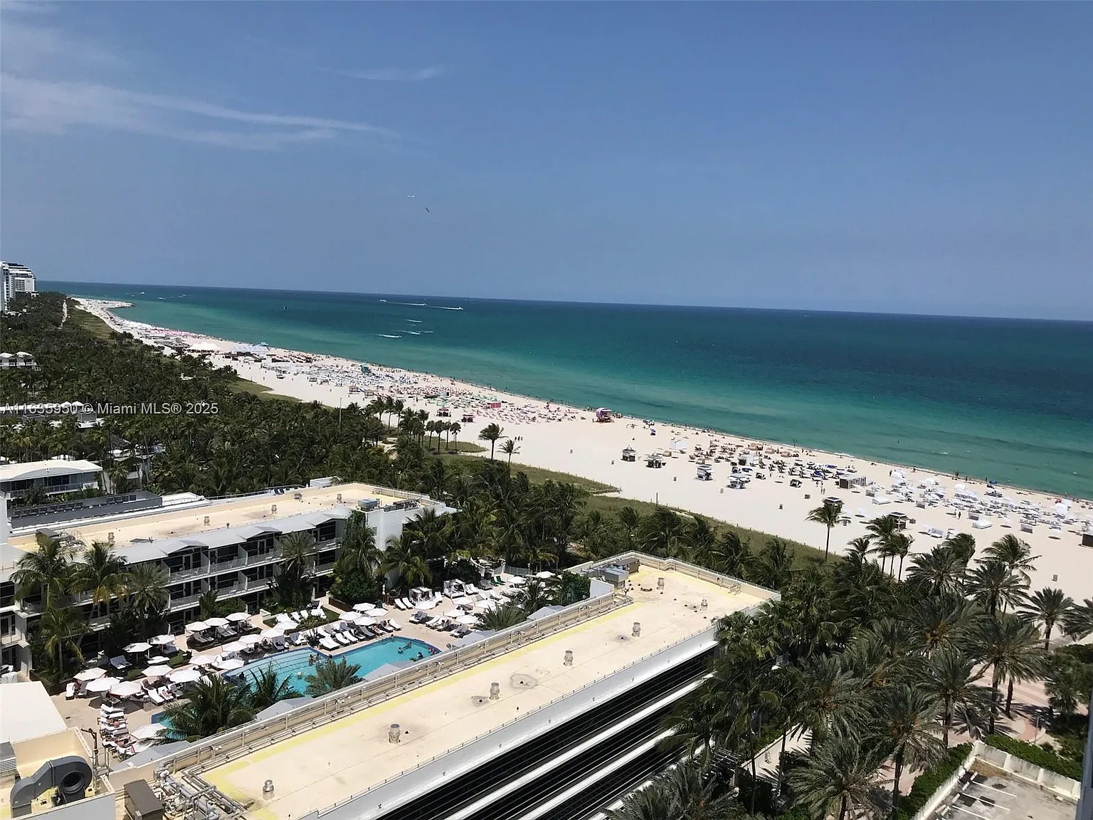 The Decoplage Condo — Photo 1