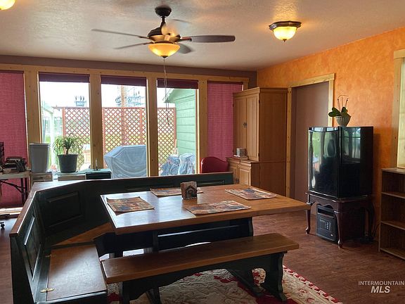 4th image of 267 Grandview Dr S