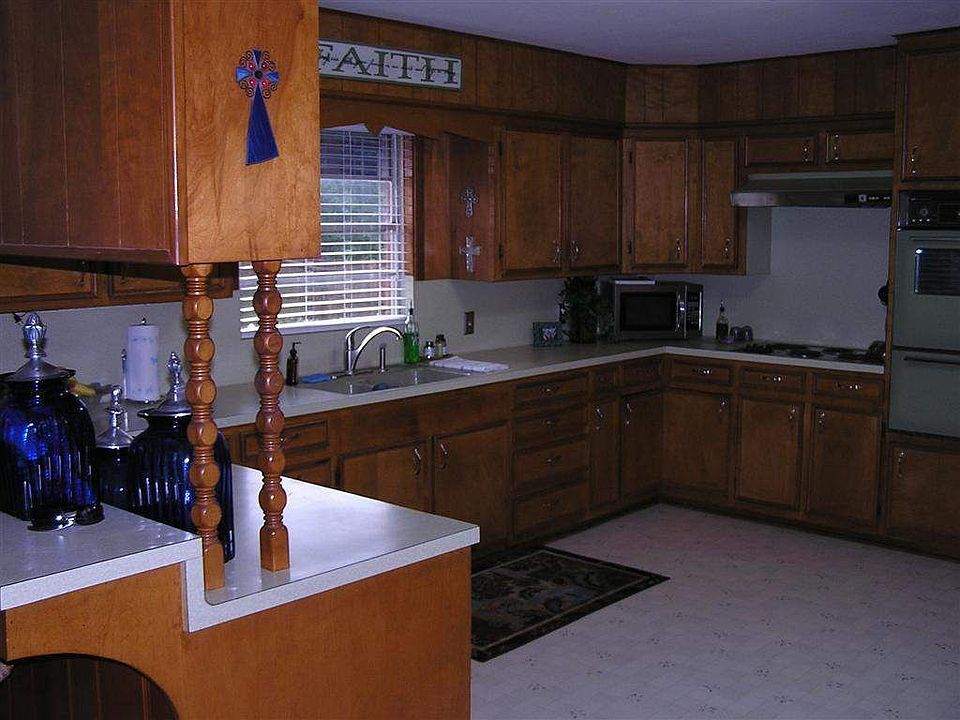 2nd image of 2228 2nd St