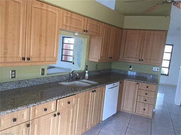 3rd image of 1782 Maywood Ct