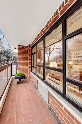 Sold by Douglas Elliman | media 26