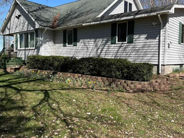 5268 N Pendell Rd, Alma, MI 48801