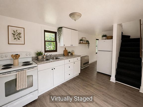3rd image of 214-216 Pine Street