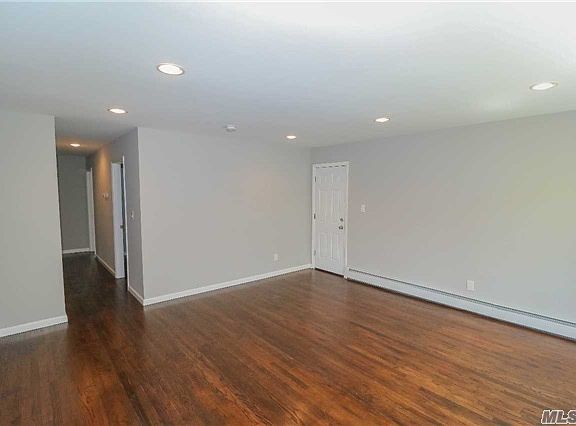 5th image of 50 Hammond Ln