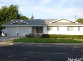 180 Elena Ct, Turlock, CA 95380