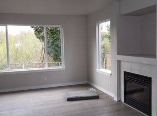 16328 22nd Ave W #B, Lynnwood, WA 98087