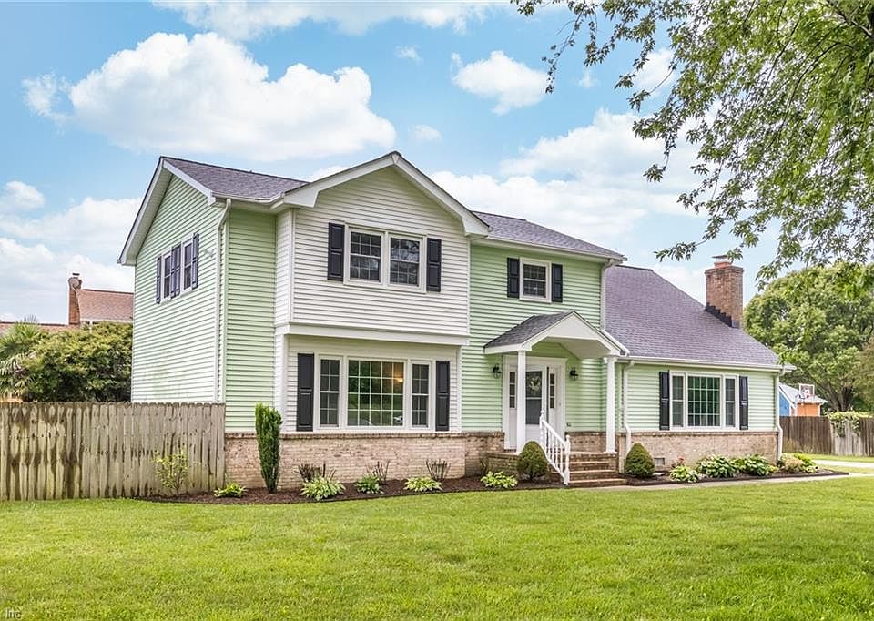 1st image of 2409 Chatsworth Ct