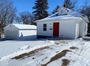 1957 Summit St, Des Moines, IA 50315