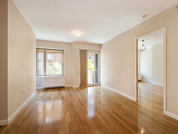 2nd image of 454 W 54th St APT 3I