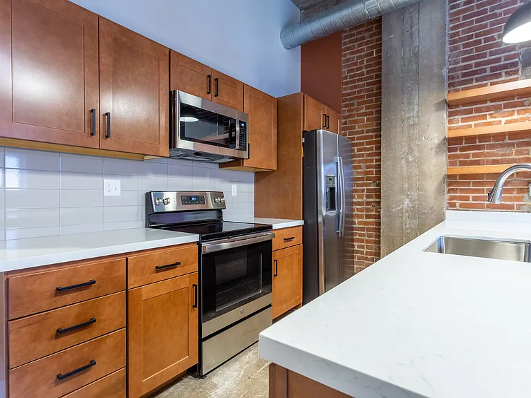 895 Washington St #106 — Photo 5