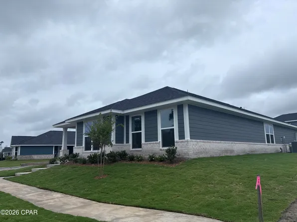 11441 Godart St, Panama City, FL 32404