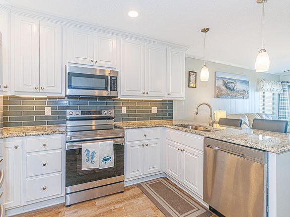 4th image of 5601 N Ocean Blvd. #E-304