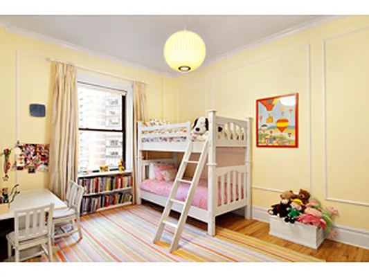 Sold by Corcoran | media 19