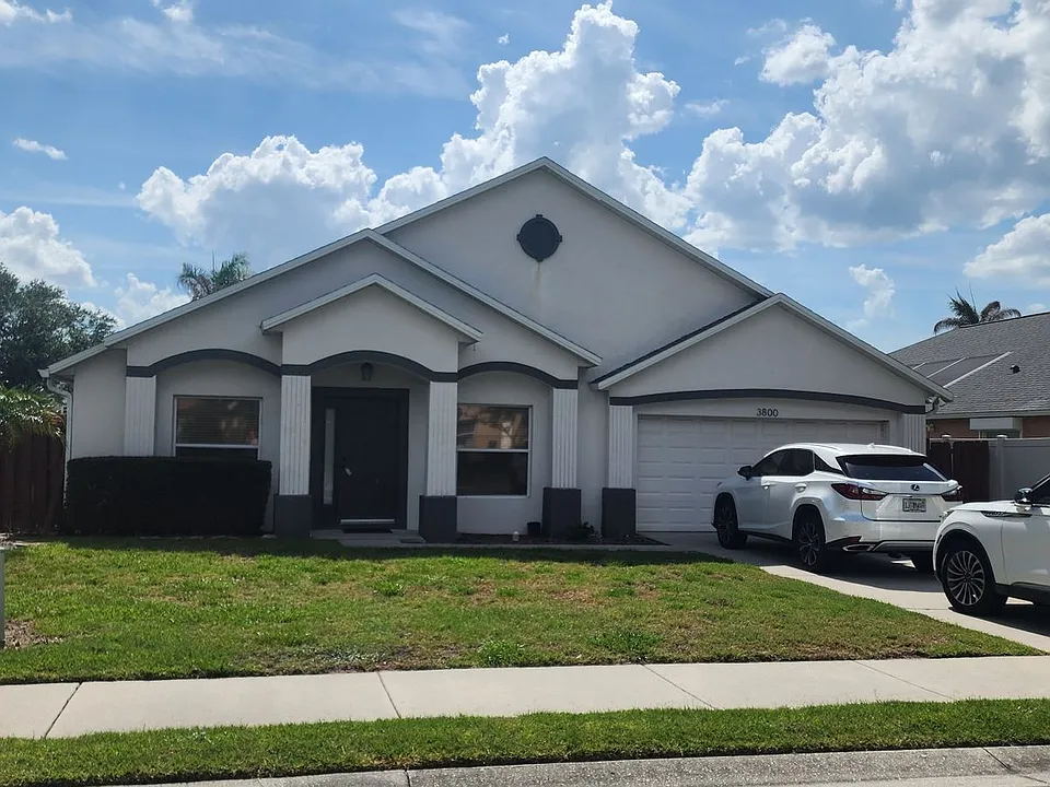 3800 Sunbeam Ct