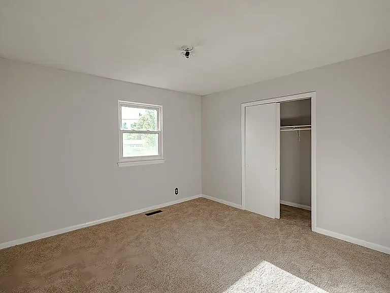 1556 Brookdale Ave — Photo 14