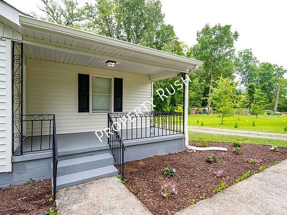 5th image of 1524 Happy Valley Rd