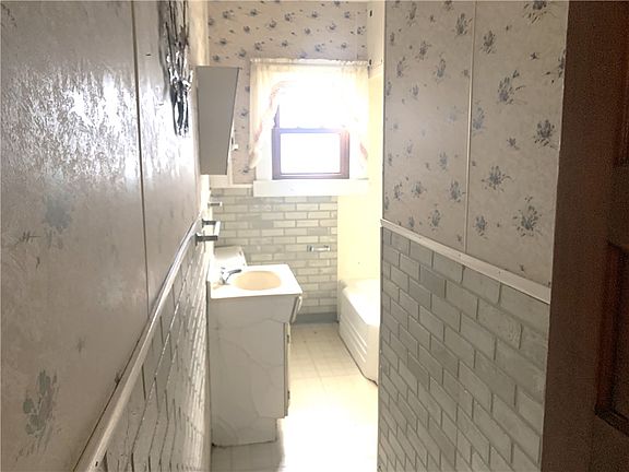 5th image of 3 Johns St