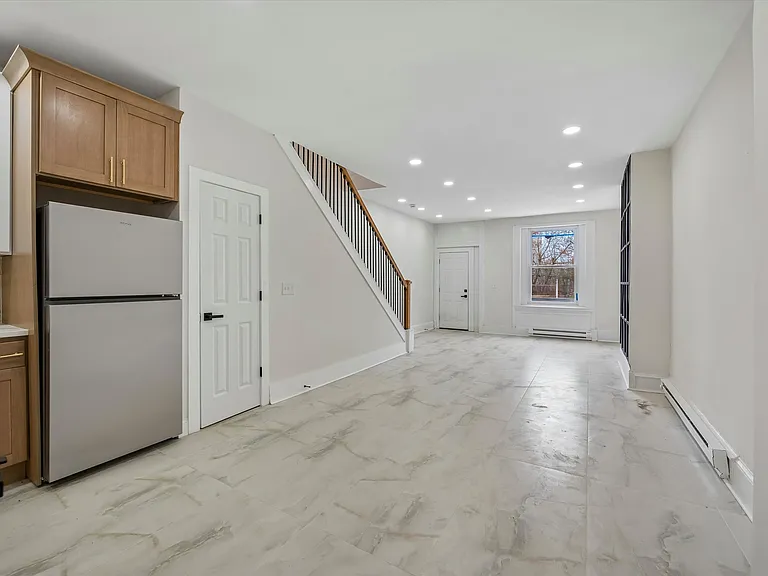 4946 Aspen St — Photo 5