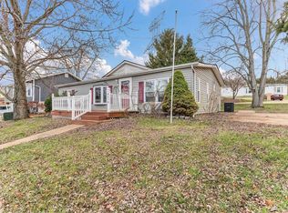 4678 Mimosa Ln, High Ridge, MO 63049