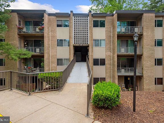 3rd image of 12207 Academy Way #148