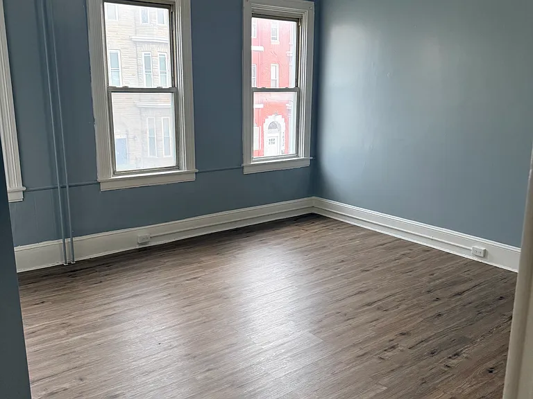 1631 Edmondson Ave #2 — Photo 2