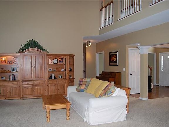 5th image of 4598 Manorlake Dr