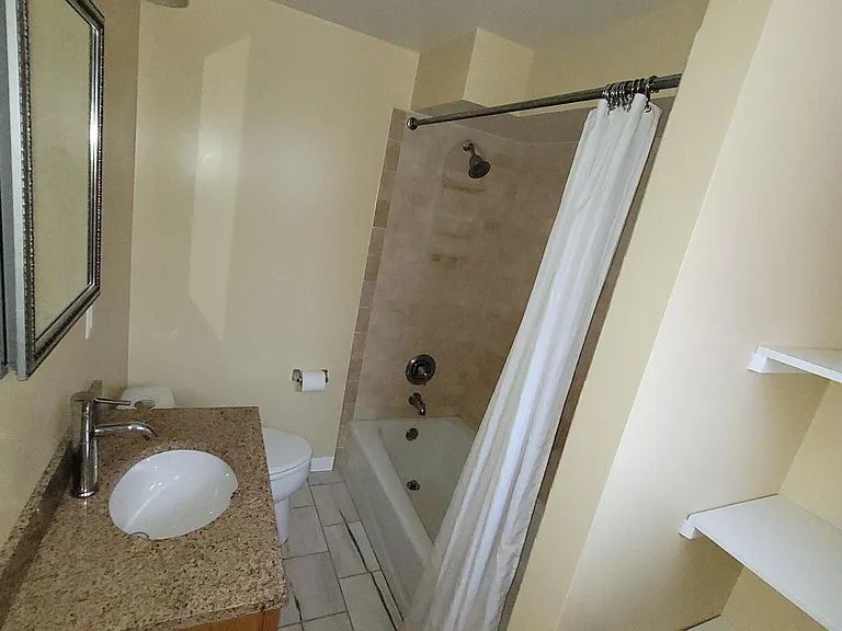 333 Folcroft St — Photo 15