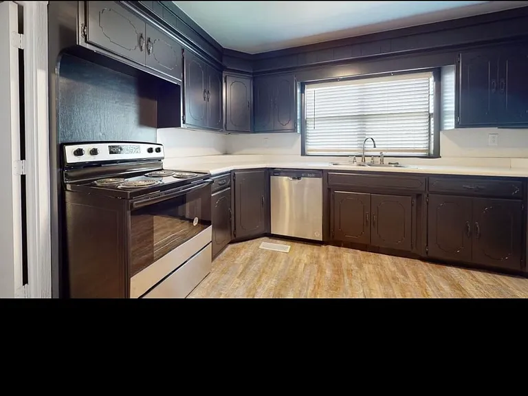 723 N Jardot Rd — Photo 9