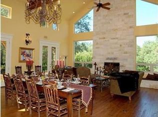 913 Ridge Rd, Salado, TX 76571