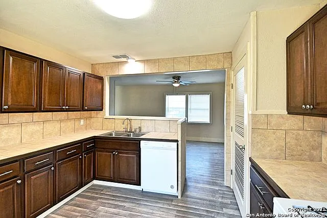 1401 Coco Ln #A — Photo 8
