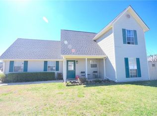 602 E Dyke Rd, Rogers, AR 72758