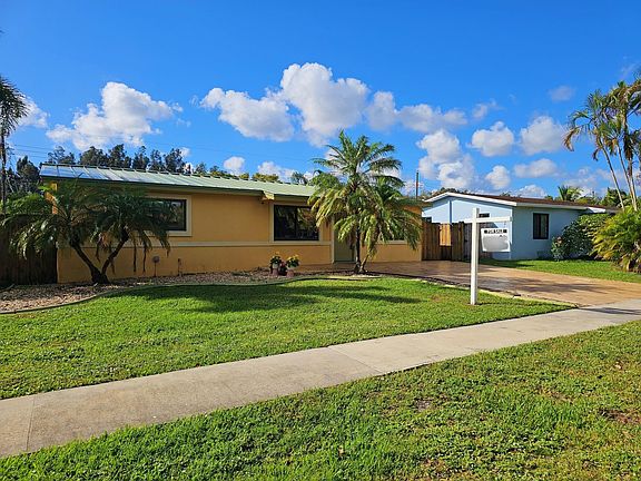 2nd image of 9420 SW 52nd Place