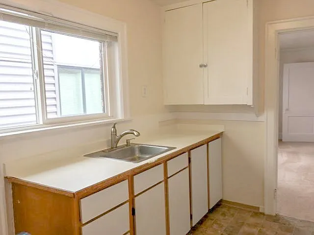 Madison Court — Photo 36