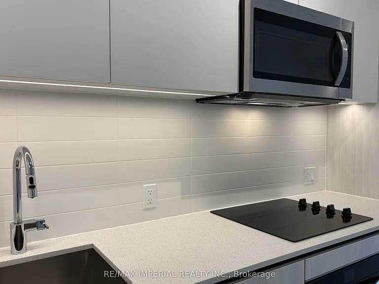 5858 Yonge St #3202 — Photo 3
