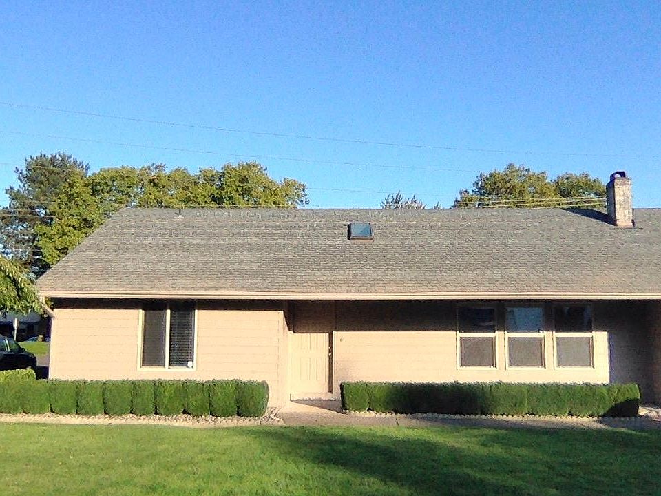 1st image of 4005 NE 108th Ave
