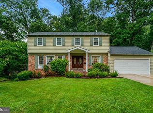 8304 Five Gates Rd, Annandale, VA 22003