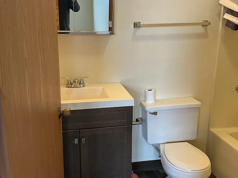 131 Dravo St — Photo 4
