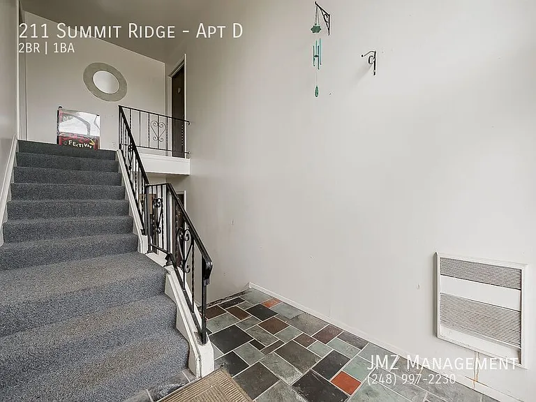 211 Summit Rdg #D — Photo 12
