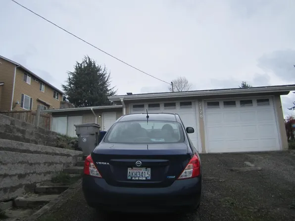 2128 NE 6th Ct, Renton, WA 98056
