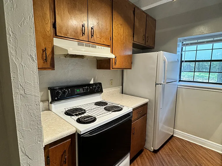 1211 Stone Greene St — Photo 12